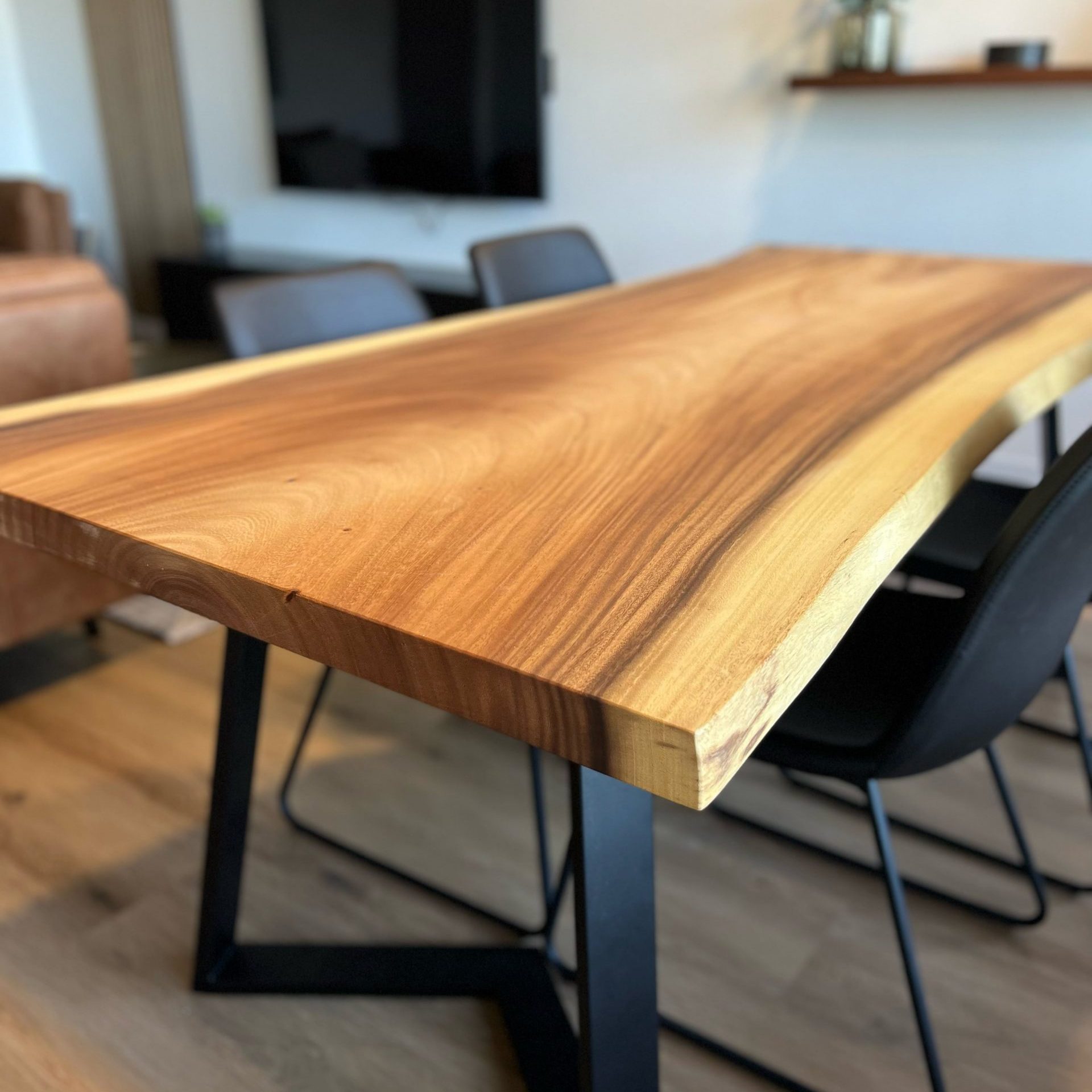 Parota Live Edge Table Set